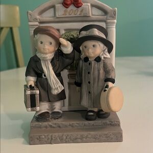 Enesco Pretty as a Picture by Kim Anderson “Friendship is the Door Step to Love”